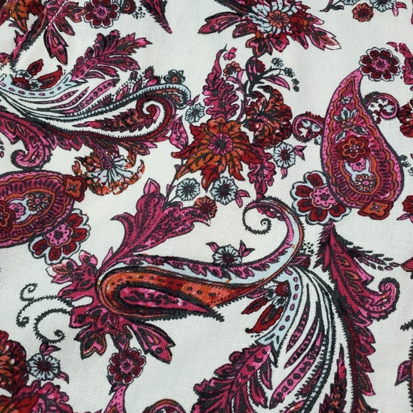 Loft Burgundy Paisley Floral Print Linen Blend Dressy Shorts Size 8 - Picture 3 of 5